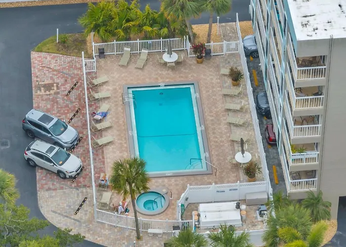 Cozy Coastal With Pool And Stunning Gulf Views * Clearwater Beach