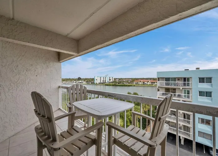 Cozy Coastal With Pool And Stunning Gulf Views *
