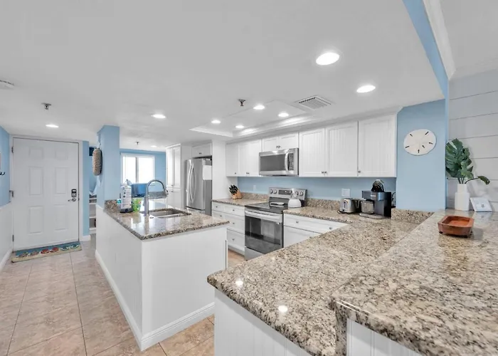 Cozy Coastal With Pool And Stunning Gulf Views Clearwater Beach