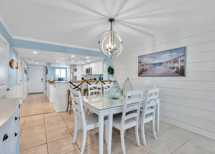 Cozy Coastal With Pool And Stunning Gulf Views Clearwater Beach